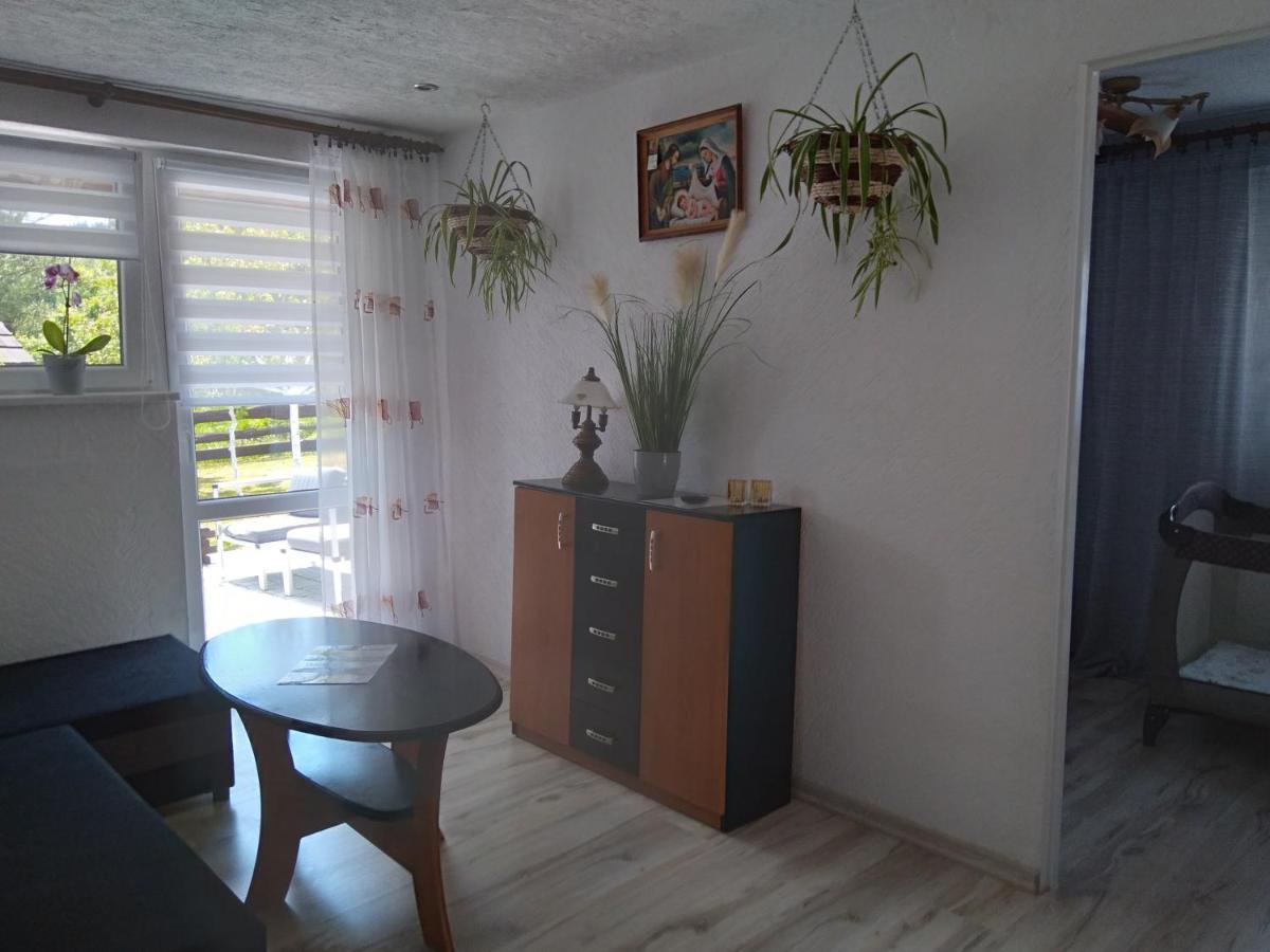 Villa Domek Na Prerii à Ustrzyki Dolne Extérieur photo