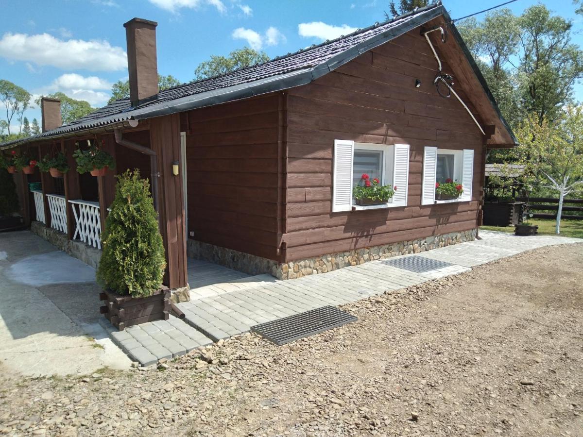 Villa Domek Na Prerii à Ustrzyki Dolne Extérieur photo