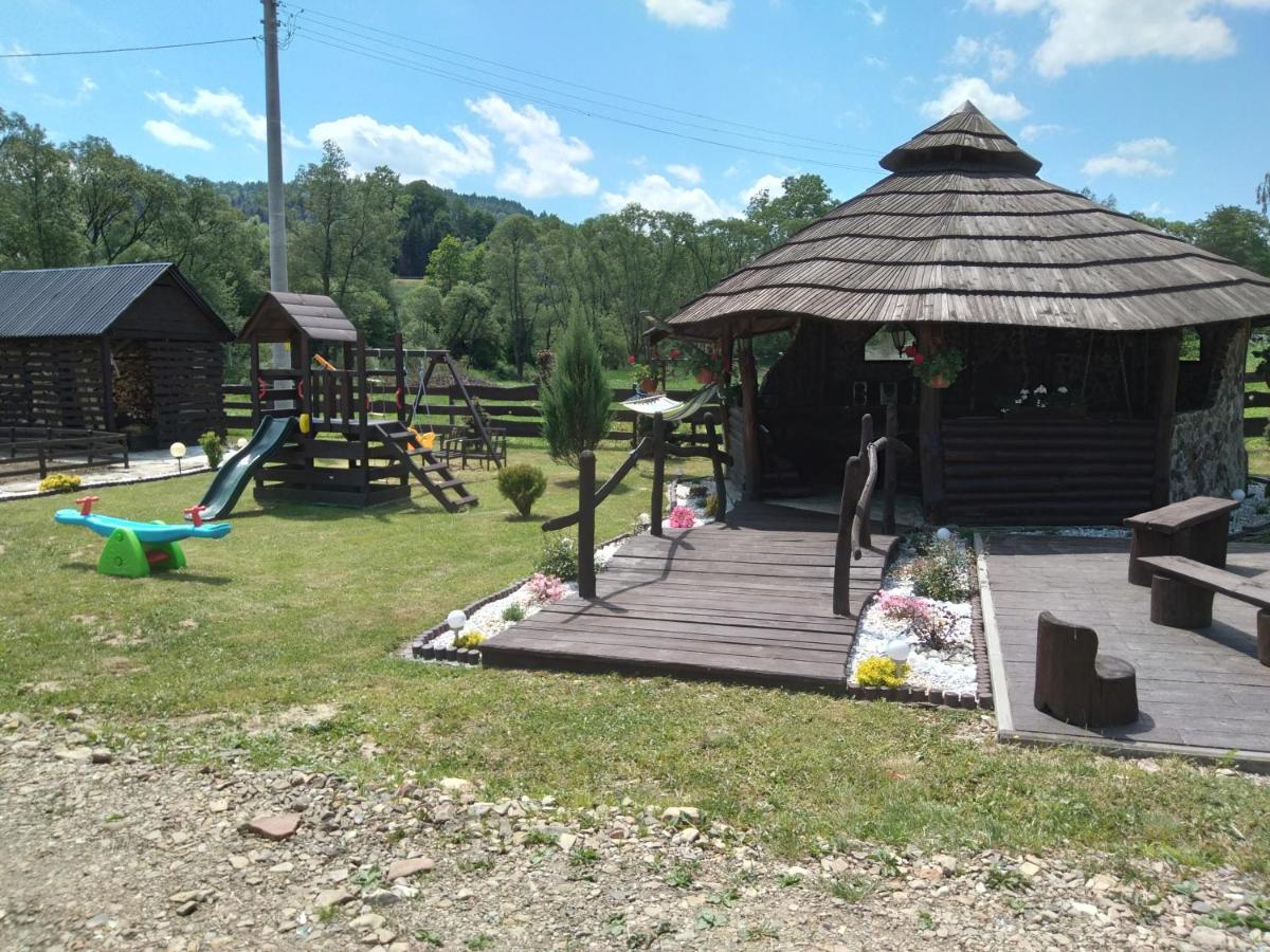 Villa Domek Na Prerii à Ustrzyki Dolne Extérieur photo